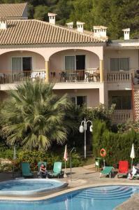 Hotel Hotetur Lago Playa Cala Ratjada  Exterior photo