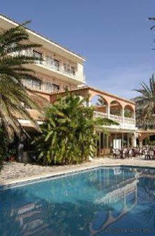 Hotel Hotetur Lago Playa Cala Ratjada  Exterior photo